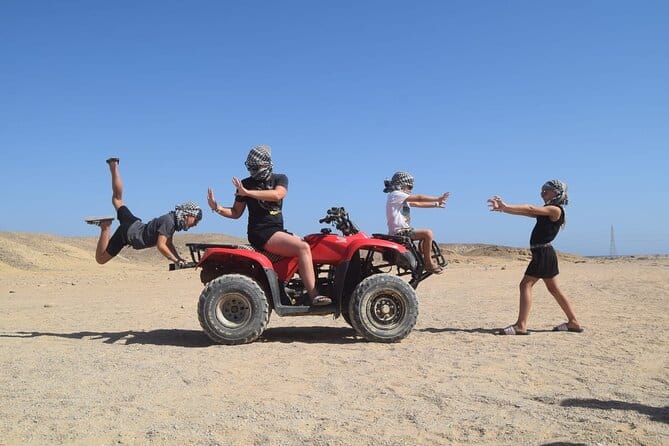 Familien-Wüstensafari – 45 Min. Quad (Beach Buggy) & Spider Car