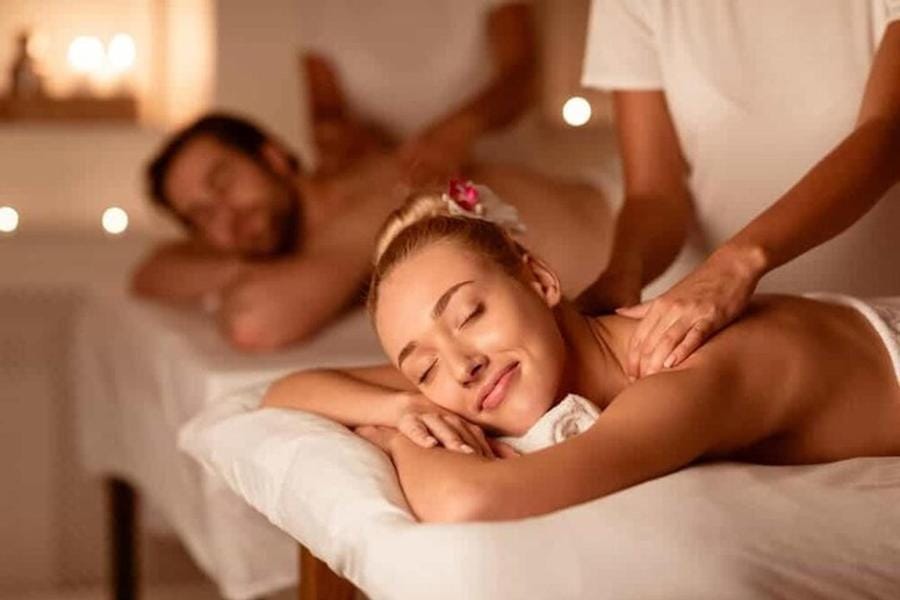 Luxus Spa & Massage – Ganzkörper-Entspannung & Wellness